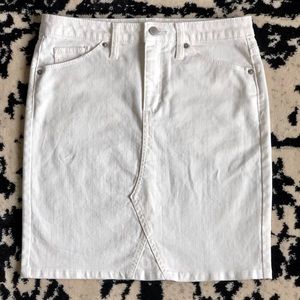 Universal Thread white mini skirt